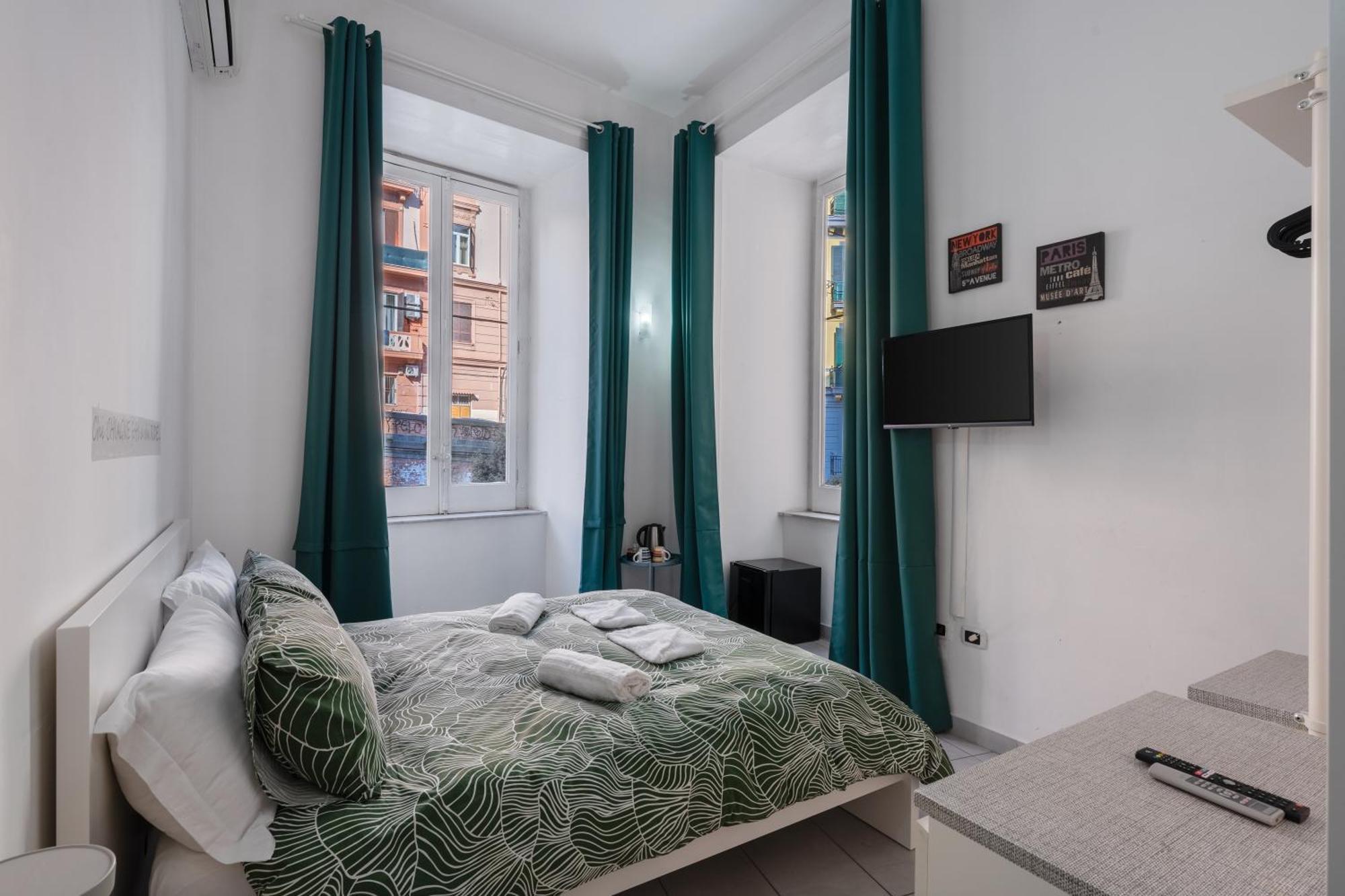Nina Suites Nápoly Kültér fotó